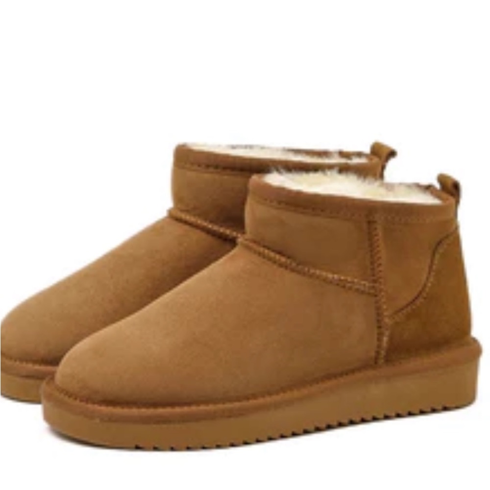 Cozy boots (not UGG)